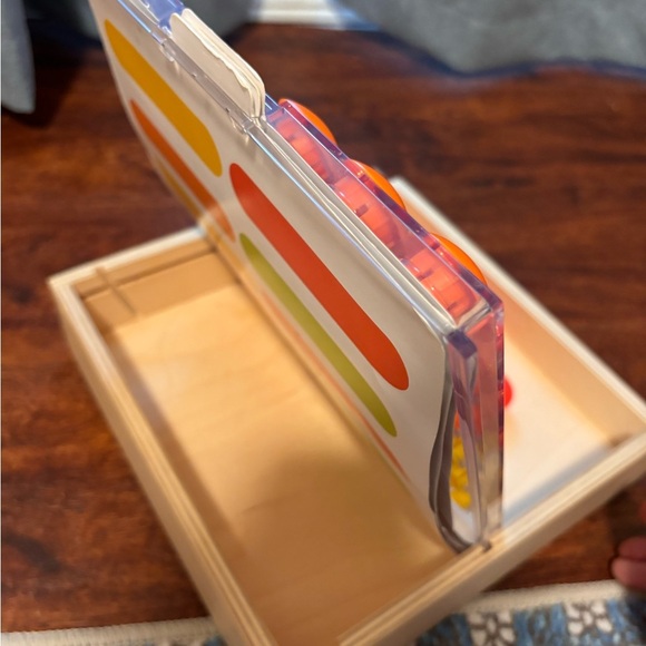 LOVEVERY Mosaic Colorful Button Sorting Game Educational Toy - Picture 4 of 6